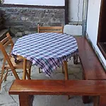 Feriehus Razsukanova House , разсукановата къща Elena