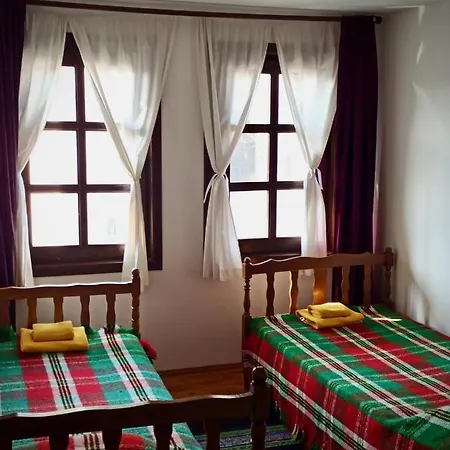 Razsukanova House , разсукановата къща