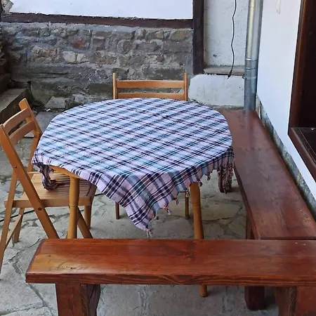 Feriehus Razsukanova House , разсукановата къща Elena