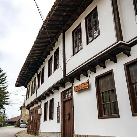 Holiday home Razsukanova House , разсукановата къща Elena