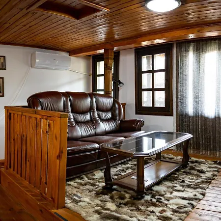 Razsukanova House , разсукановата къща