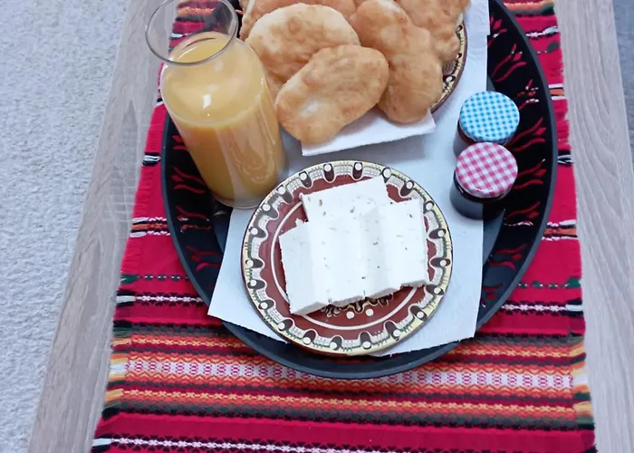 Razsukanova House , разсукановата къща *