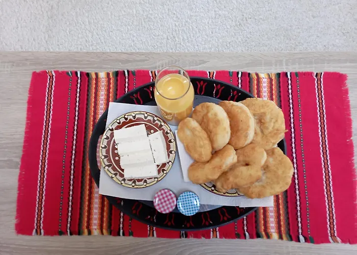 Razsukanova House , разсукановата къща * Elena